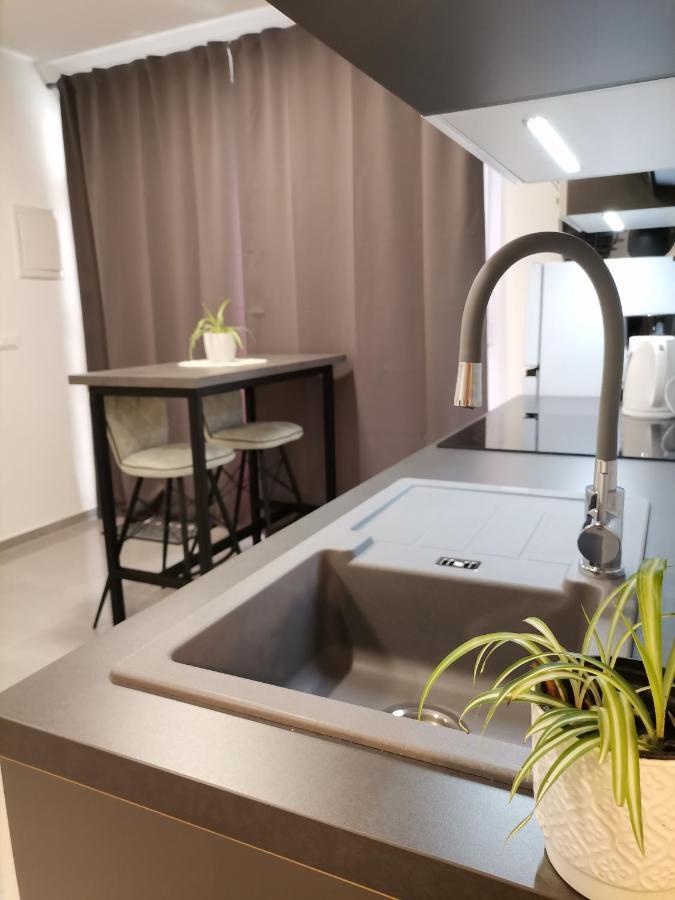 Cave With Free Parking Apartment Пула Екстериор снимка